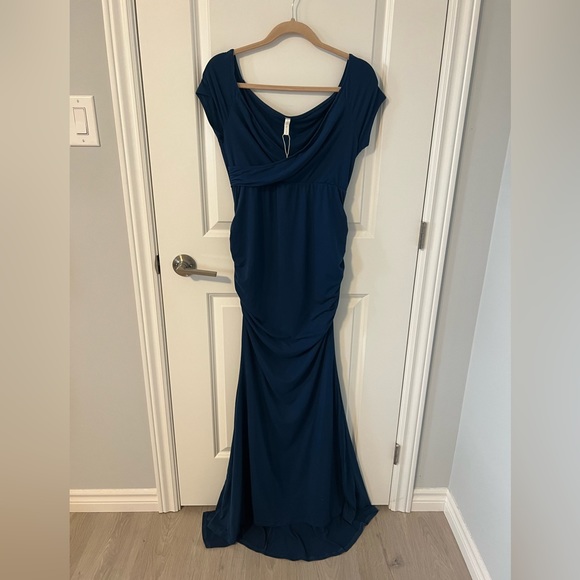 NWT Pink Blush Maternity Off Shoulder Wrap Maternity Photoshoot Dress - Picture 4 of 9